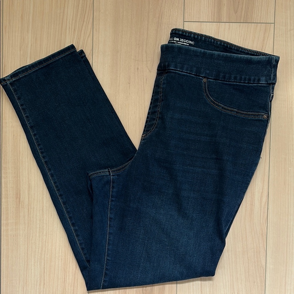 Chico’s Pull On Jegging. Dark Wash. Size 3 Regular. Size 16